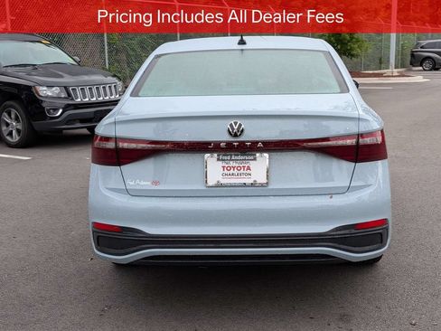 Used 2026 Volkswagen Jetta Sport FWD image 5