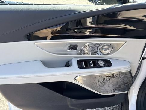New 2026 Lincoln Nautilus Reserve AWD/4WD image 19