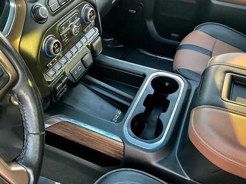 Used 2022 Chevrolet Silverado 3500 High Country w/ Safety Package II image 15