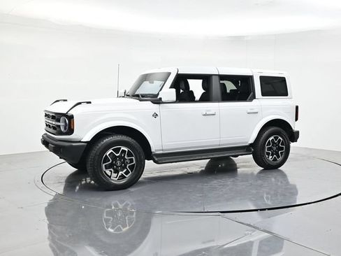 Certified 2025 Ford Bronco Outer Banks AWD/4WD image 6