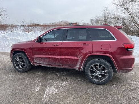Used 2015 Jeep Grand Cherokee Altitude image 3