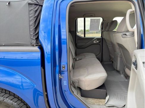 Used 2013 Nissan Frontier SV AWD/4WD image 13
