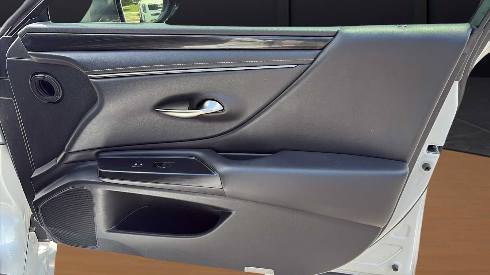 Used 2021 Lexus ES 350 w/ Accessory Package FWD image 28