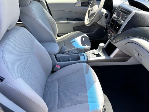 Used 2011 Subaru Forester 2.5X AWD/4WD image 10