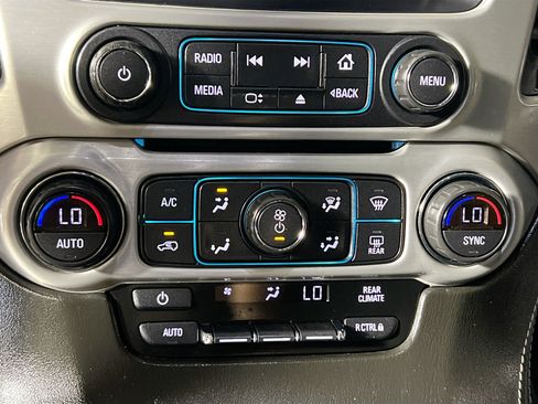 Used 2019 GMC Yukon XL SLE w/ SLE Value Package image 26