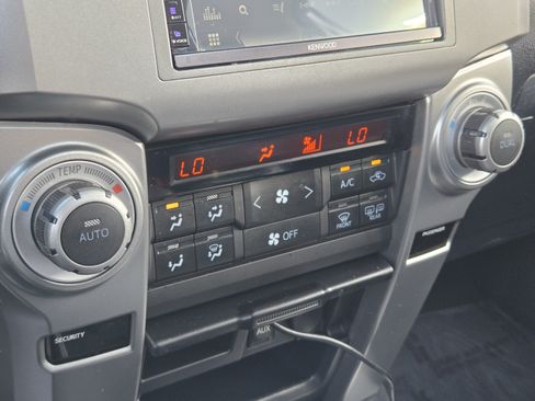 Used 2013 Toyota 4Runner Limited AWD/4WD image 20