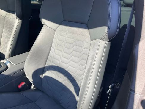 Used 2022 Audi e-tron GT Premium Plus image 18