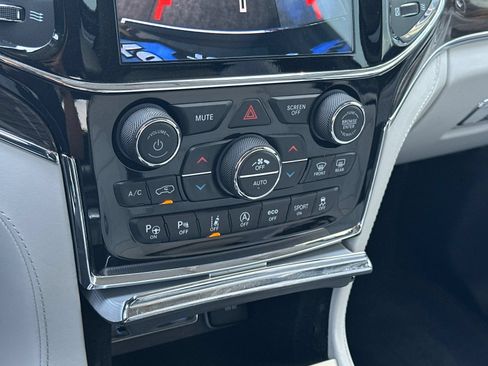 Used 2021 Jeep Grand Cherokee Summit AWD/4WD image 20