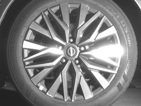 Used 2025 Nissan Altima 2.5 SV image 14