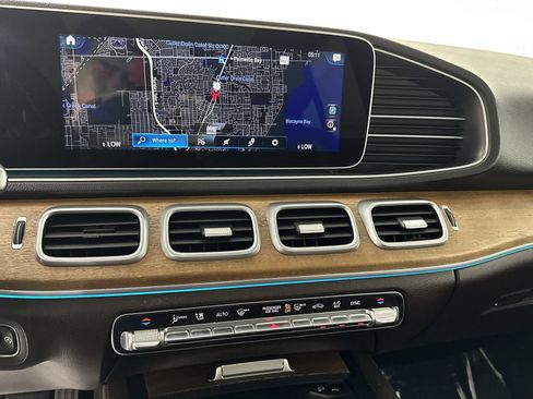 Used 2022 Mercedes-Benz GLE 350 w/ Premium Package image 21