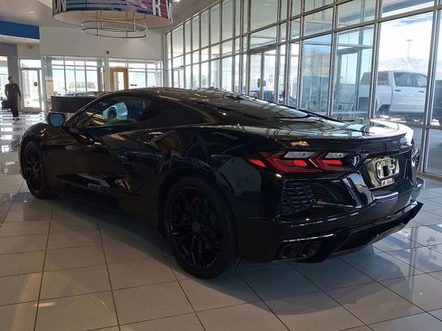 Used 2024 Chevrolet Corvette Stingray Preferred Cpe image 4