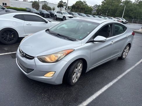 Used 2011 Hyundai Elantra Limited FWD image 2