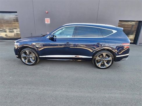 Used 2025 Genesis GV80 3.5T Prestige image 30