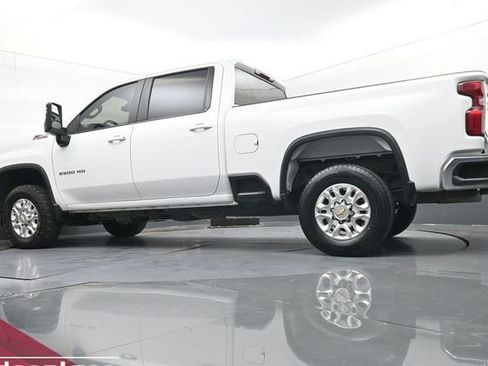 Used 2023 Chevrolet Silverado 2500 LT image 16