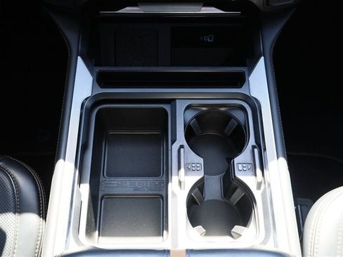Used 2024 Ford F350 Platinum AWD/4WD image 26