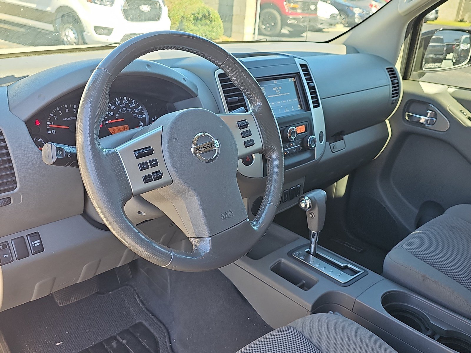 Used 2019 Nissan Frontier SV w/ Value Truck Package RWD image 15