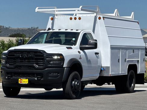 New 2026 RAM 4500 Tradesman AWD/4WD image 9