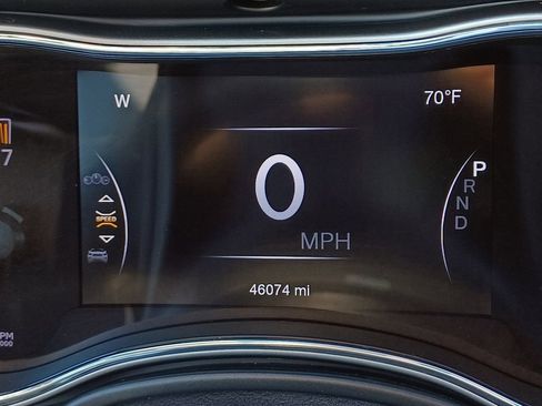 Used 2020 Jeep Grand Cherokee Limited AWD/4WD image 15