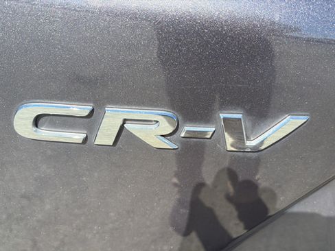 Used 2022 Honda CR-V Touring image 2