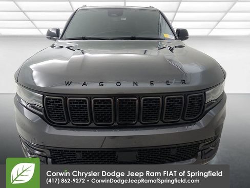 Used 2024 Jeep Wagoneer Series II image 3