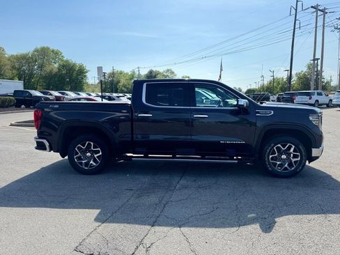 Certified 2022 GMC Sierra 1500 SLT w/ SLT Premium Plus Package AWD/4WD image 7