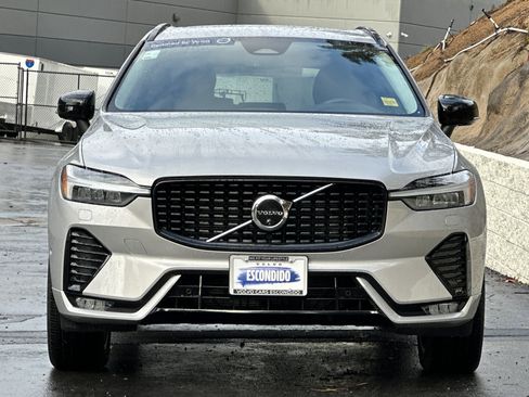 Certified 2025 Volvo XC60 B5 Plus image 10