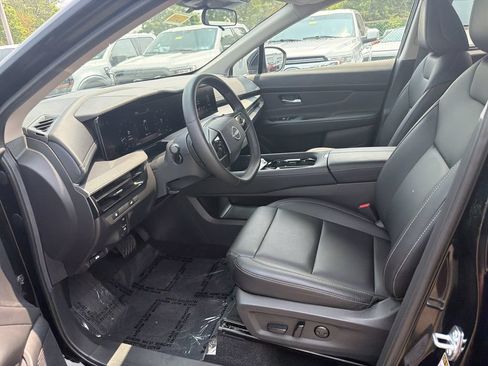 Used 2025 Nissan Murano SV AWD/4WD image 11