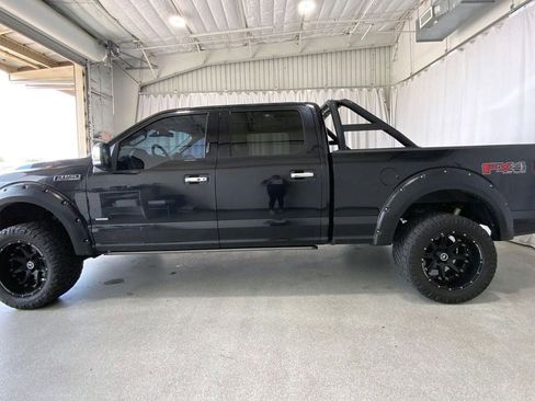 Used 2015 Ford F150 Lariat w/ Equipment Group 502A Luxury AWD/4WD image 26