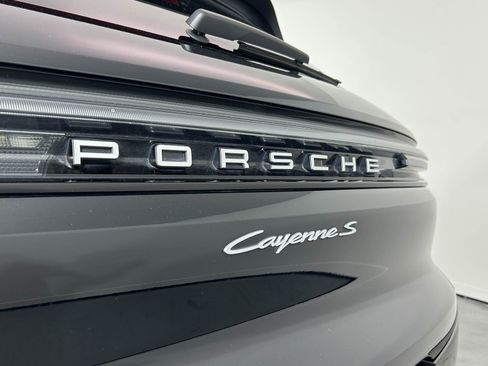 Certified 2024 Porsche Cayenne S image 12