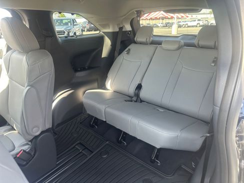 New 2026 Toyota Sienna XLE FWD image 16