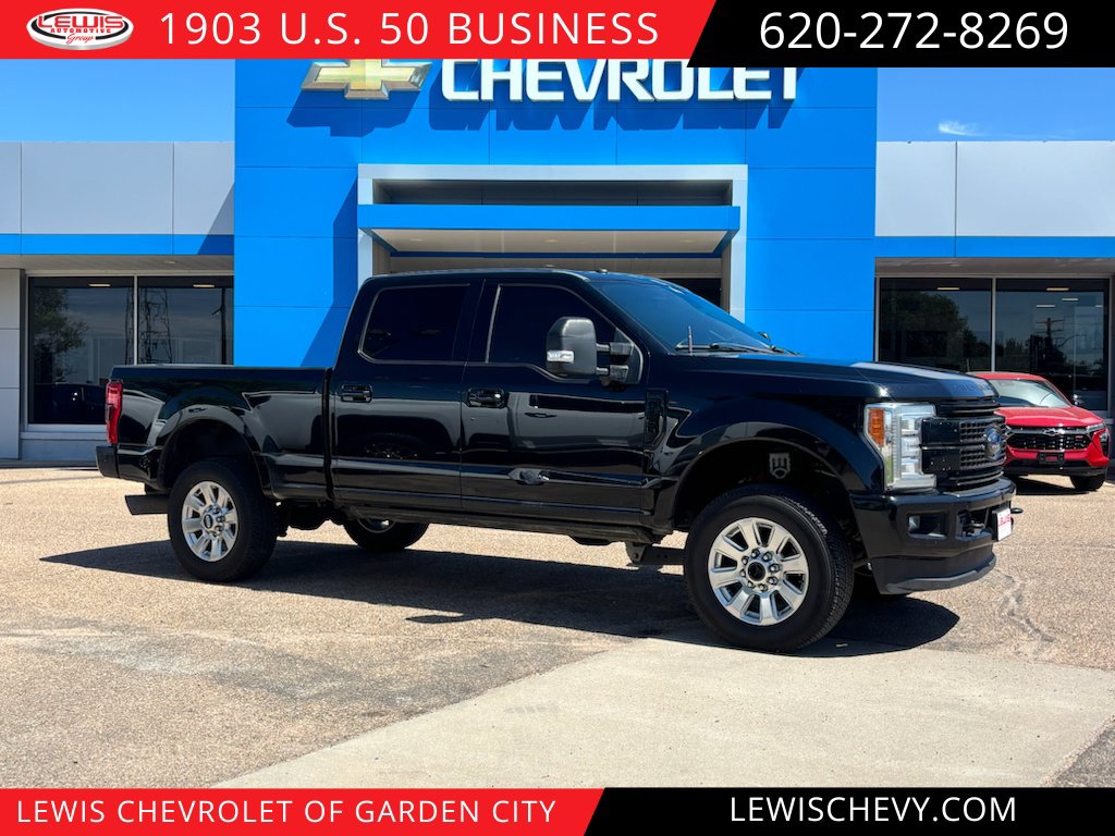 Used 2018 Ford F250 Platinum w/ Platinum Ultimate Package AWD/4WD image 1