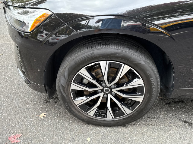 Certified 2024 Volvo XC60 B5 Core w/ Climate Package AWD/4WD image 8