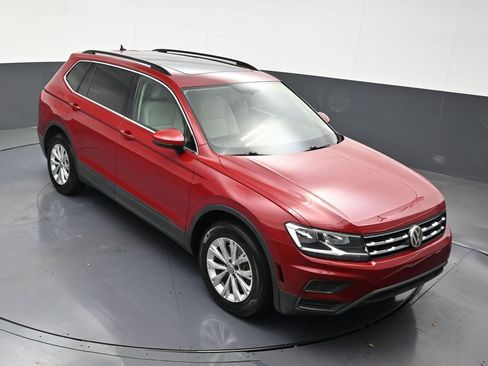 Used 2019 Volkswagen Tiguan SE w/ Panoramic Sunroof Package image 21