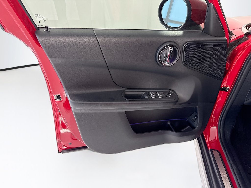 Used 2024 MINI Cooper Countryman FWD image 24