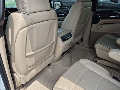 Used 2021 Cadillac Escalade ESV Premium Luxury w/ Driver Assist Tech Package RWD image 18