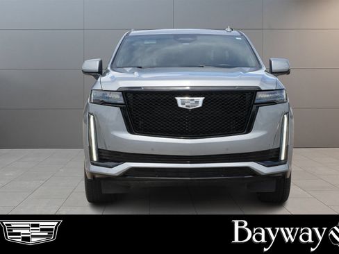Certified 2024 Cadillac Escalade Sport Platinum w/ LPO, ONYX Package AWD/4WD image 2