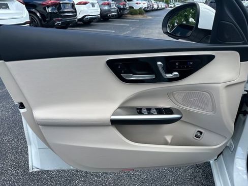 Used 2025 Mercedes-Benz C 300 Sedan image 19