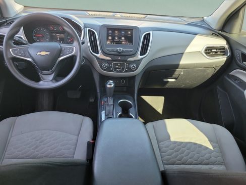 Used 2019 Chevrolet Equinox LS FWD image 7