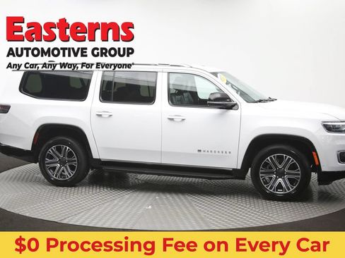 Used 2024 Jeep Wagoneer L Series II RWD image 50