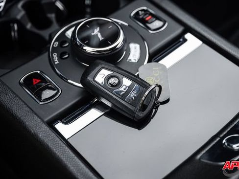 Used 2015 Rolls-Royce Wraith RWD image 79