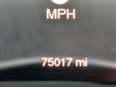 Used 2018 Jeep Cherokee Latitude Plus w/ Comfort/Convenience Group image 22