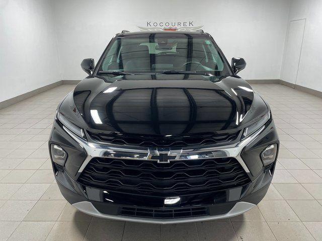 Used 2024 Chevrolet Blazer LT w/ Convenience Package AWD/4WD image 2