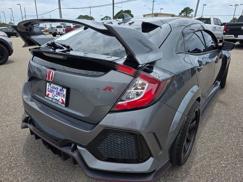 Used 2019 Honda Civic Type R image 8