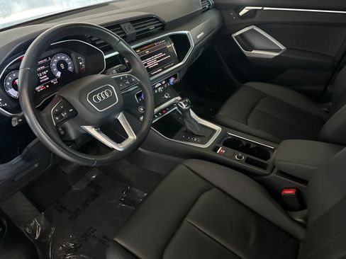 Used 2023 Audi Q3 2.0T Premium w/ Convenience Package AWD/4WD image 11