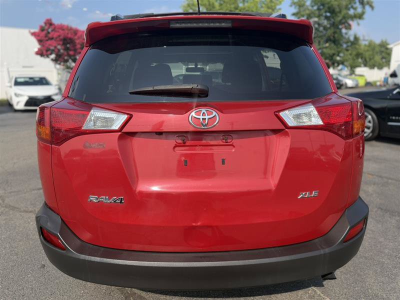 Used 2015 Toyota RAV4 XLE FWD image 7