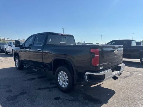 Used 2024 Chevrolet Silverado 2500 LTZ w/ LTZ Convenience Package AWD/4WD image 5