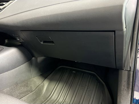 Used 2024 Toyota Corolla LE image 33