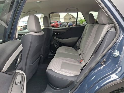 Used 2024 Subaru Outback Premium AWD/4WD image 11