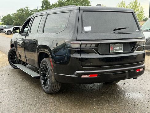 New 2026 Jeep Grand Wagoneer L Limited image 9