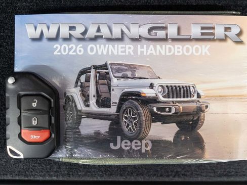 Used 2026 Jeep Wrangler Unlimited Rubicon AWD/4WD image 44
